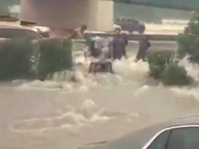 UPDATED: Video of daring Conroe flood rescue depicting heroic teamwork goes viral