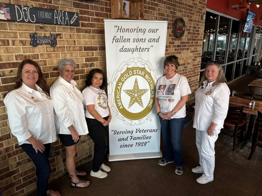American Gold Star Mothers Holds Installation