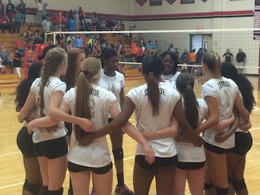 Conroe falls to Tomball in their home opener