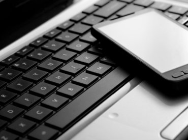 Computer glitches adversely affect day's economy